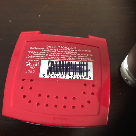 Rimmel foundation & powder foundation - Picture 4 of 8